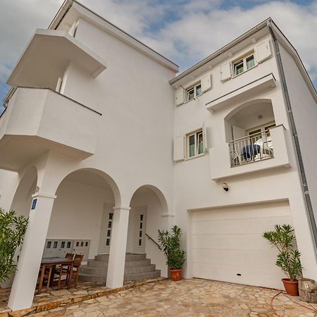 Ferienwohnung haus toni Ražanac Exterior foto