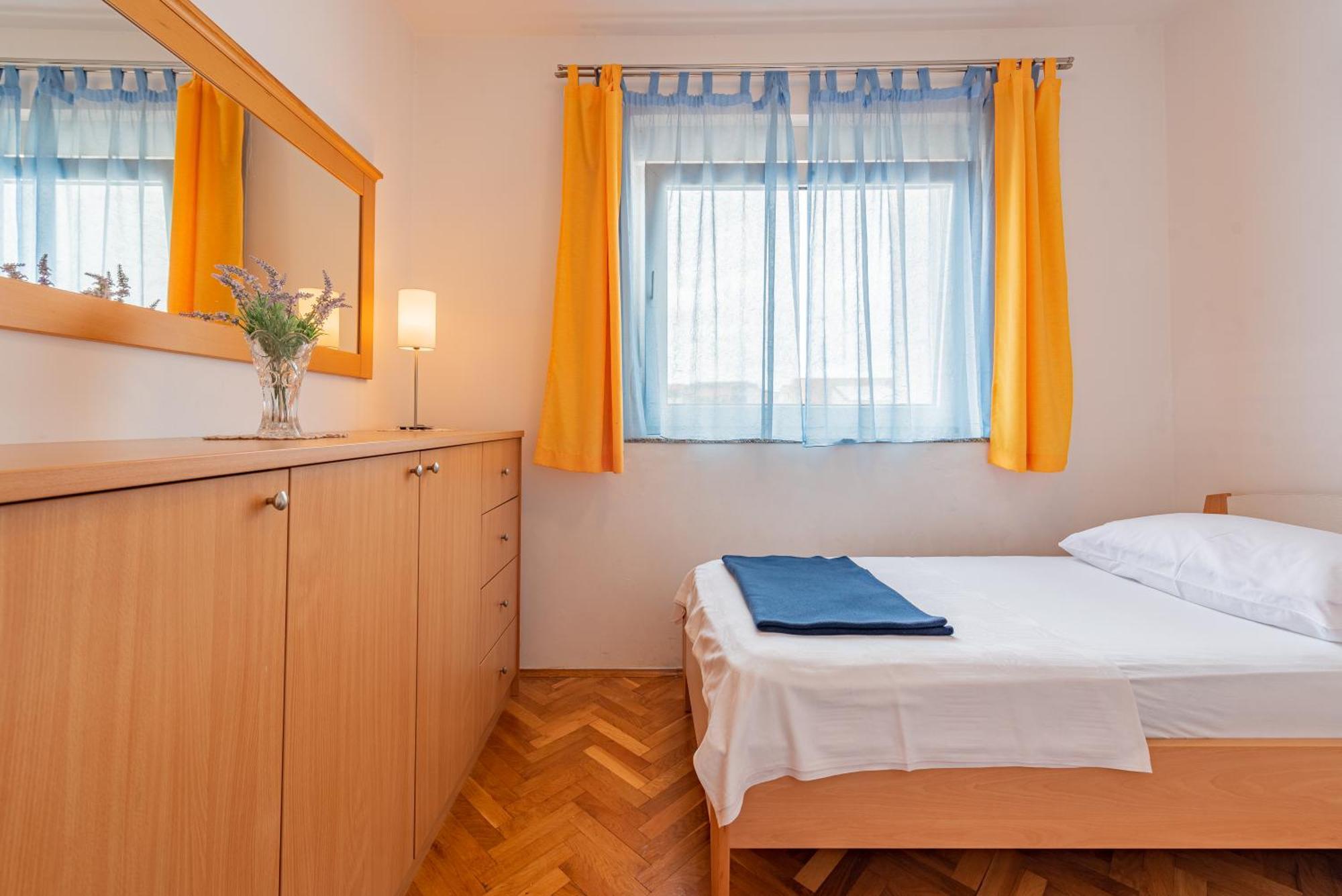 Ferienwohnung haus toni Ražanac Exterior foto