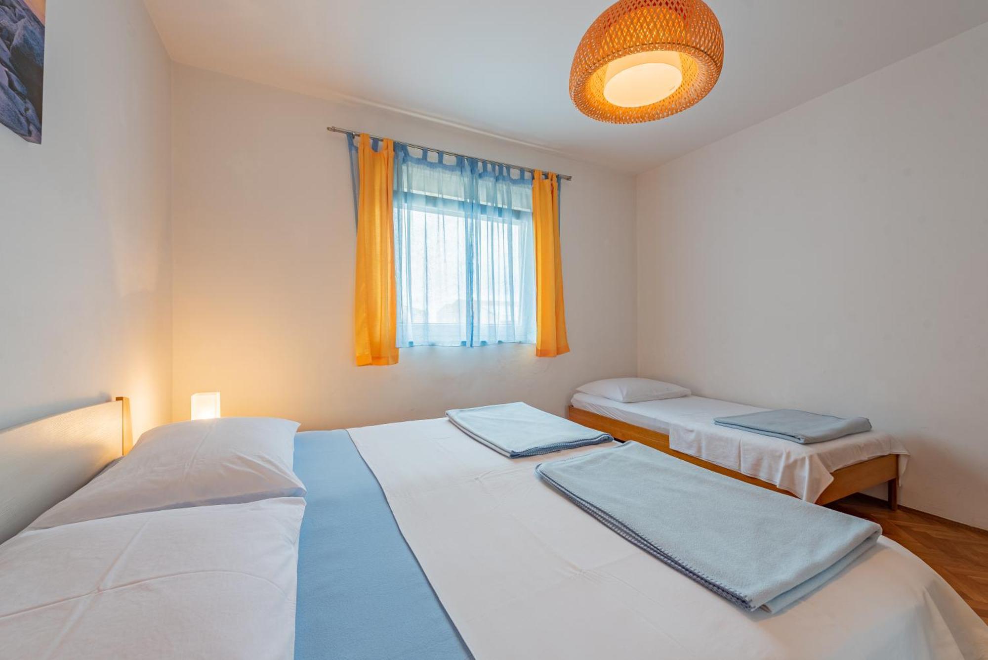 Ferienwohnung haus toni Ražanac Exterior foto