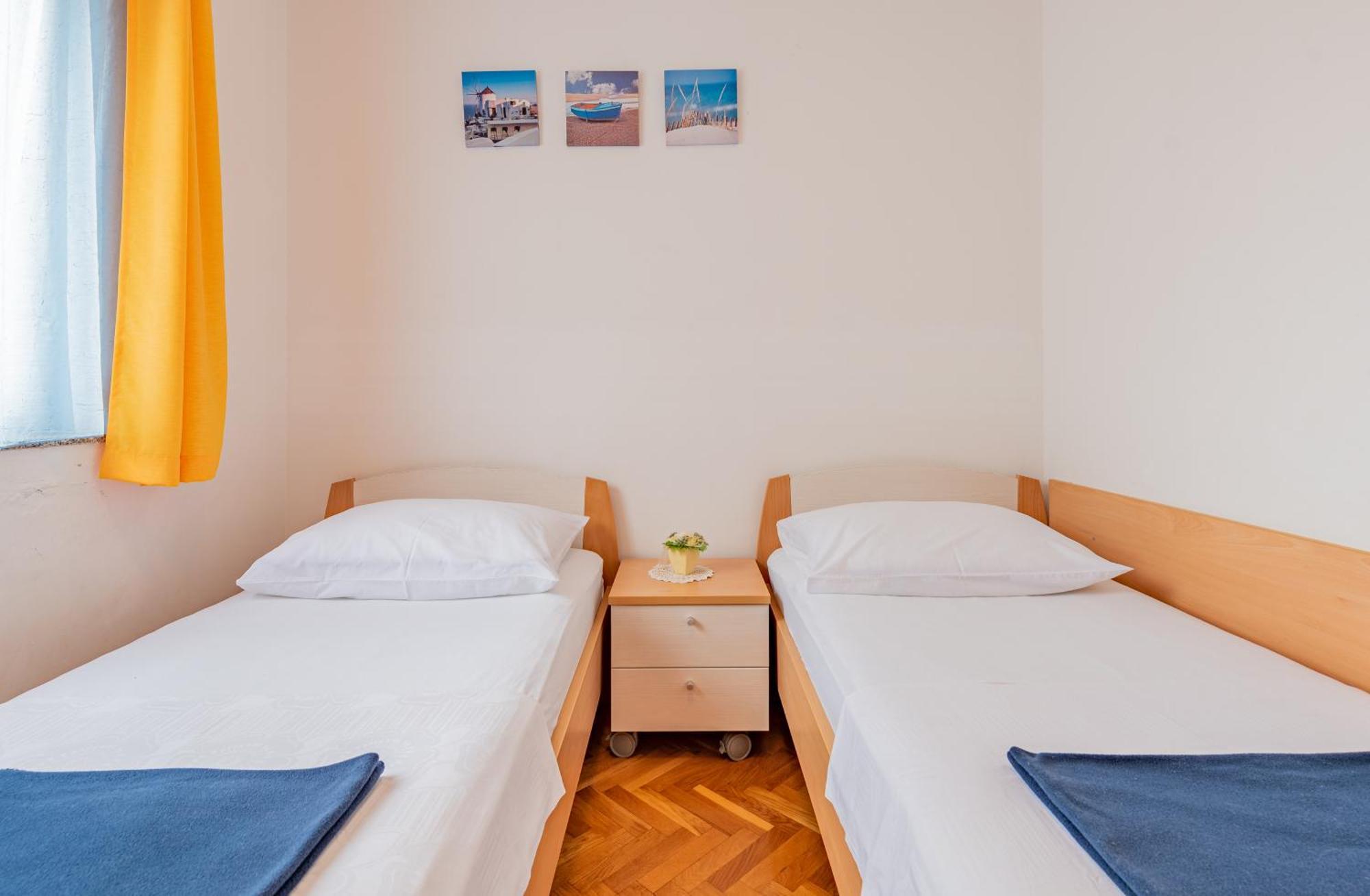 Ferienwohnung haus toni Ražanac Exterior foto